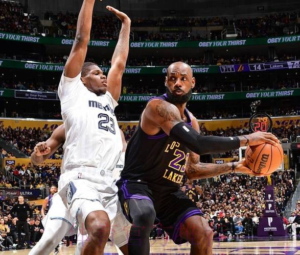 詹姆斯31+9+6东契奇34分，湖人128-121险胜灰熊